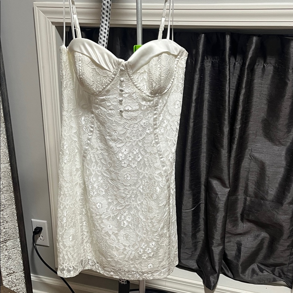 Chic White Lace Mini Dress